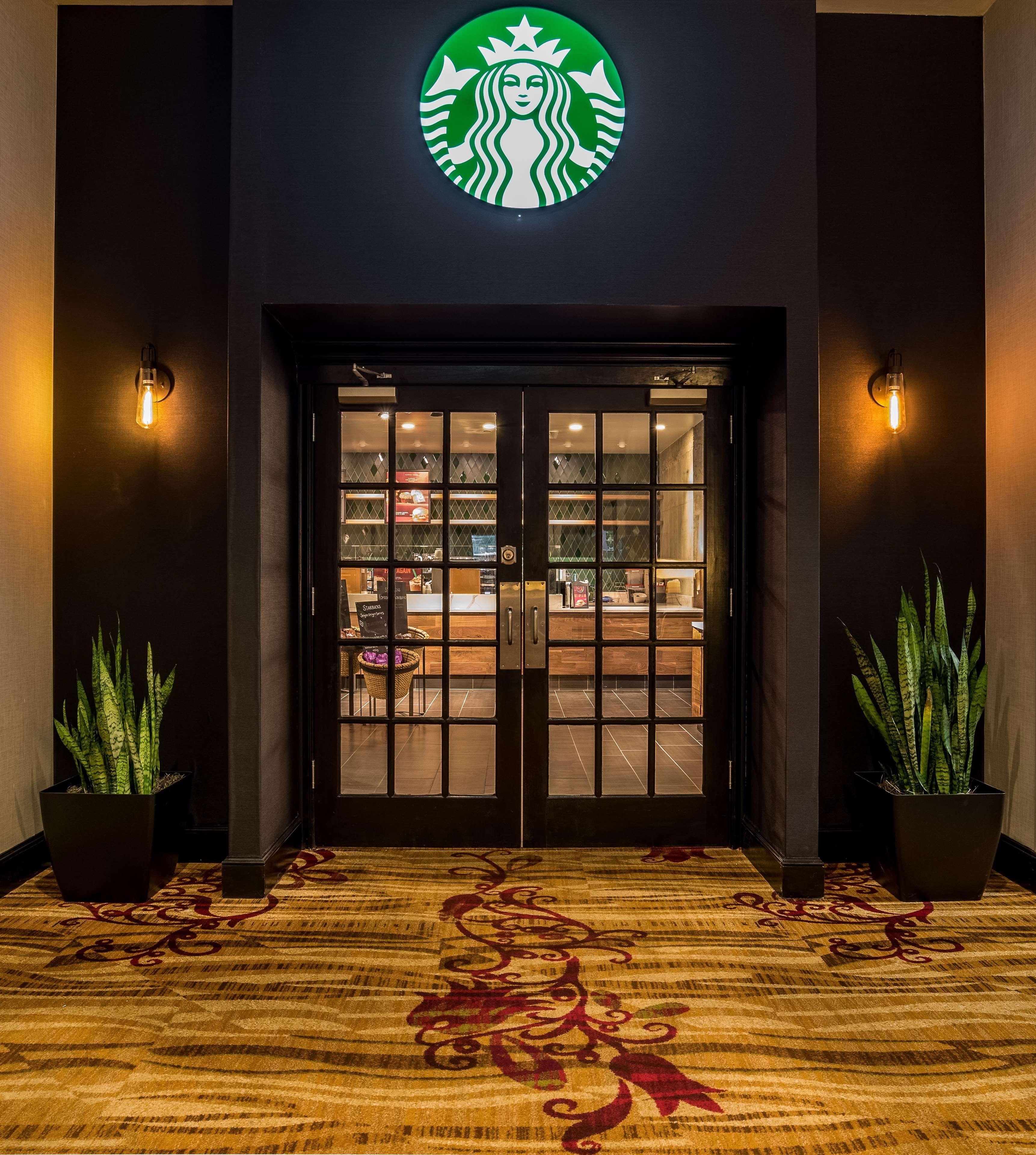 Hilton Fort Wayne At The Grand Wayne Convention Center (Adults Only) Exterior foto