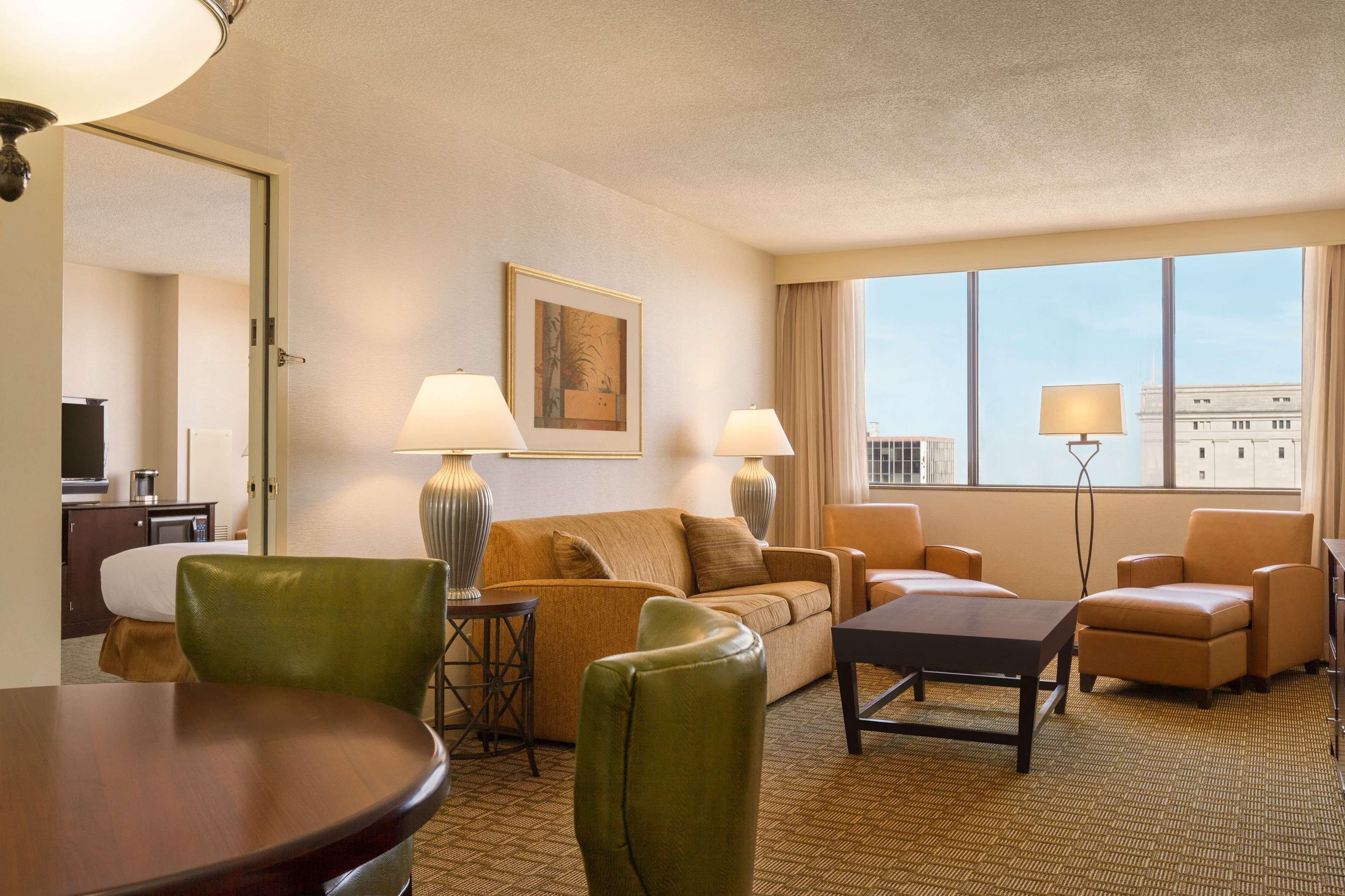 Hilton Fort Wayne At The Grand Wayne Convention Center (Adults Only) Exterior foto