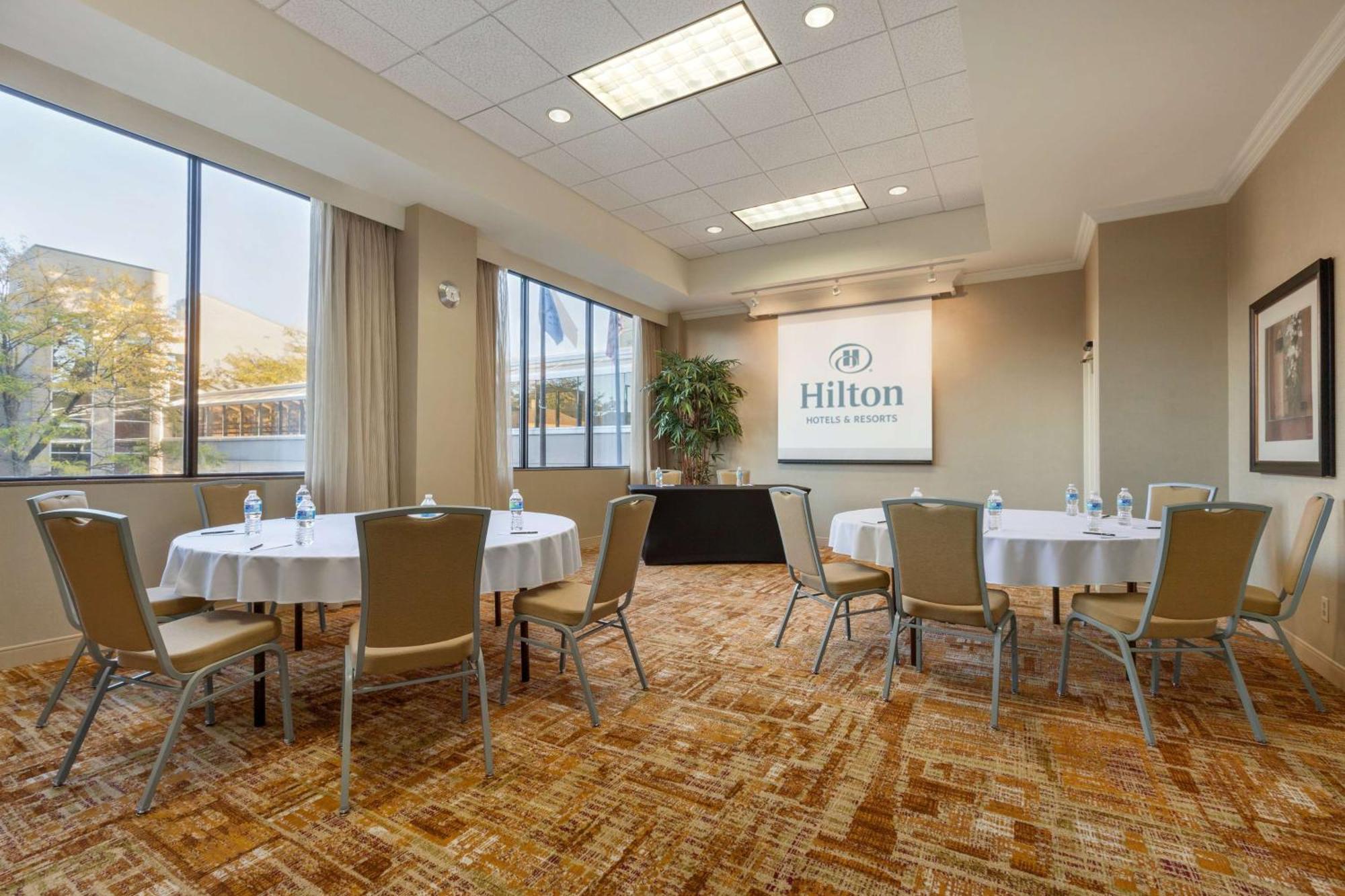 Hilton Fort Wayne At The Grand Wayne Convention Center (Adults Only) Exterior foto