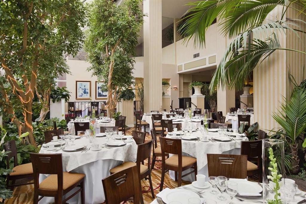 Hilton Fort Wayne At The Grand Wayne Convention Center (Adults Only) Restaurante foto
